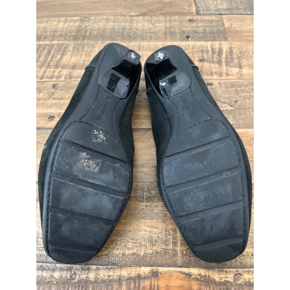 Louis Vuitton Black Suede Kitten Heel Loafers Silver LV Logo Buckle BR0057 Sz 6 - Picture 9 of 10